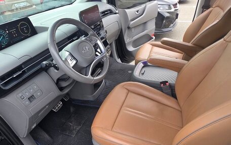 Hyundai Staria, 2022 год, 5 500 000 рублей, 10 фотография