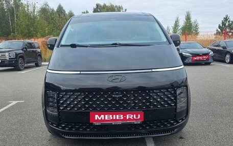 Hyundai Staria, 2022 год, 5 500 000 рублей, 3 фотография