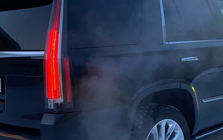 Cadillac Escalade IV, 2018 год, 6 500 000 рублей, 2 фотография