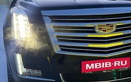 Cadillac Escalade IV, 2018 год, 6 500 000 рублей, 4 фотография