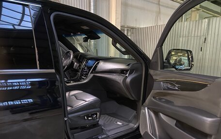 Cadillac Escalade IV, 2018 год, 6 500 000 рублей, 27 фотография