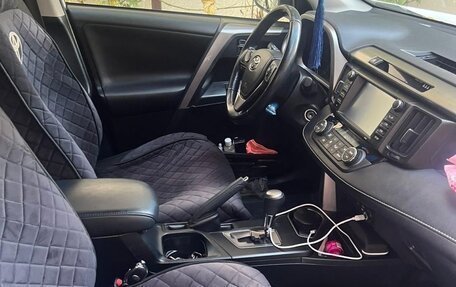 Toyota RAV4, 2017 год, 2 900 000 рублей, 4 фотография