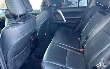 Toyota Land Cruiser Prado 150 рестайлинг 2, 2016 год, 3 850 000 рублей, 13 фотография