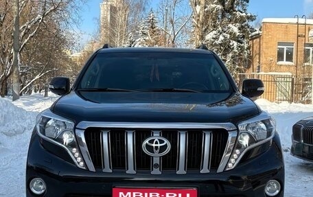 Toyota Land Cruiser Prado 150 рестайлинг 2, 2016 год, 3 850 000 рублей, 2 фотография