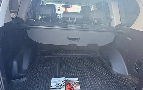 Toyota Land Cruiser Prado 150 рестайлинг 2, 2016 год, 3 850 000 рублей, 24 фотография