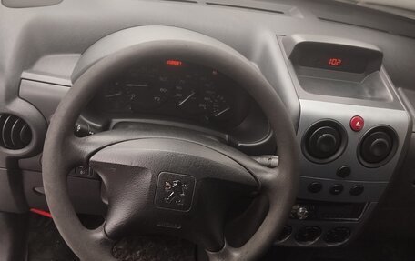 Peugeot Partner II рестайлинг 2, 2011 год, 420 000 рублей, 5 фотография