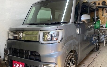 Toyota Pixis Mega, 2017 год, 880 000 рублей, 6 фотография