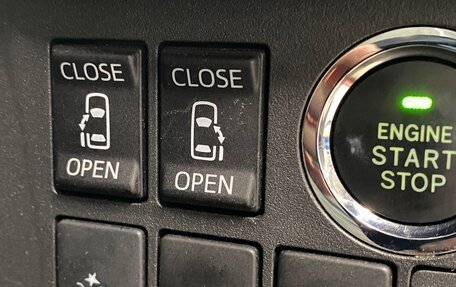 Toyota Pixis Mega, 2017 год, 880 000 рублей, 16 фотография