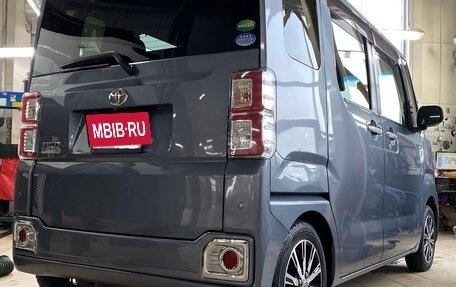 Toyota Pixis Mega, 2017 год, 880 000 рублей, 3 фотография