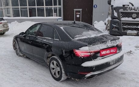 Audi A4, 2018 год, 2 020 000 рублей, 4 фотография