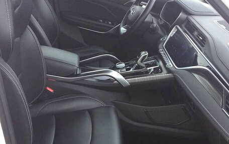 Geely Atlas, 2024 год, 1 772 000 рублей, 6 фотография