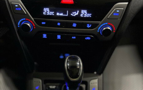 Hyundai Elantra VI рестайлинг, 2018 год, 1 360 000 рублей, 8 фотография