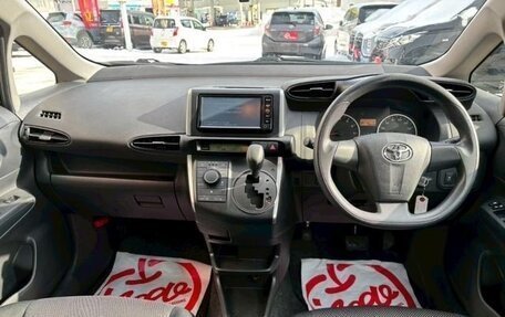 Toyota Wish II, 2014 год, 1 030 000 рублей, 7 фотография