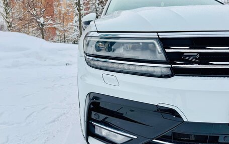 Volkswagen Tiguan II, 2018 год, 3 490 000 рублей, 11 фотография