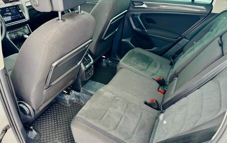 Volkswagen Tiguan II, 2018 год, 3 490 000 рублей, 29 фотография