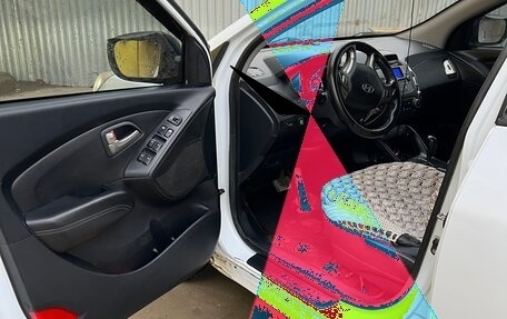 Hyundai ix35 I рестайлинг, 2010 год, 800 000 рублей, 7 фотография