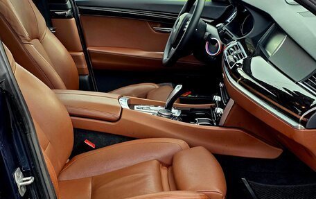 BMW 5 серия, 2015 год, 2 200 000 рублей, 18 фотография