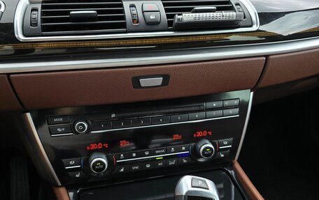 BMW 5 серия, 2015 год, 2 200 000 рублей, 23 фотография