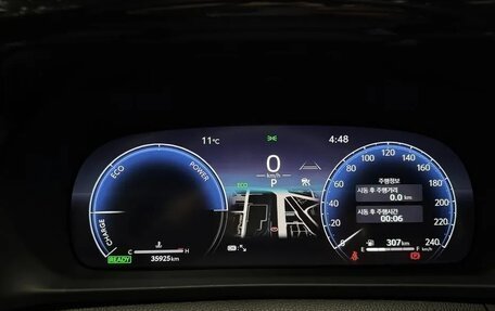 Toyota Crown, 2024 год, 6 750 000 рублей, 12 фотография