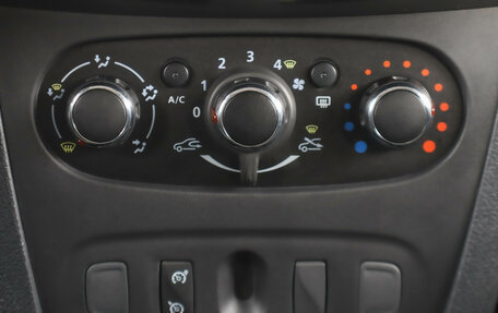 Renault Sandero II рестайлинг, 2019 год, 1 099 000 рублей, 19 фотография