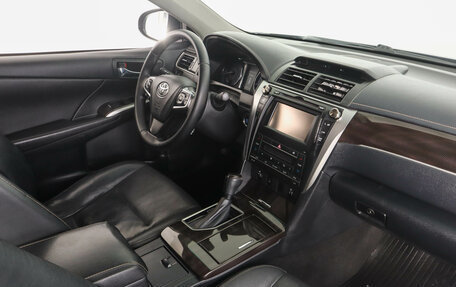 Toyota Camry, 2016 год, 1 869 000 рублей, 11 фотография