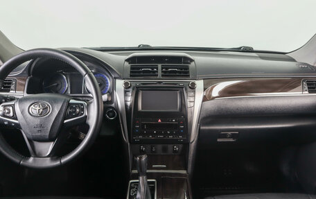 Toyota Camry, 2016 год, 1 869 000 рублей, 13 фотография