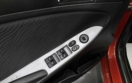 Hyundai Solaris II рестайлинг, 2011 год, 625 000 рублей, 21 фотография