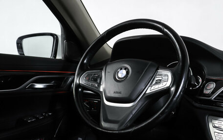 BMW 7 серия, 2017 год, 3 190 000 рублей, 13 фотография