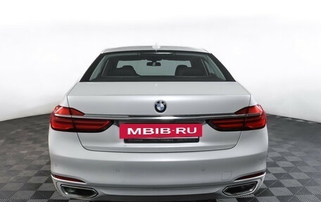 BMW 7 серия, 2017 год, 3 190 000 рублей, 6 фотография