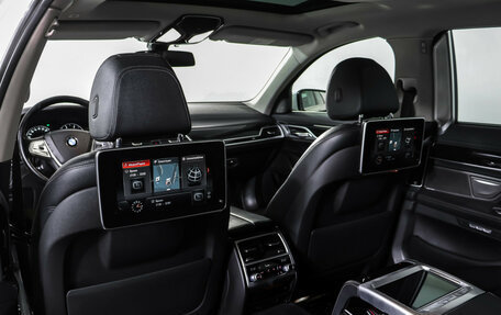 BMW 7 серия, 2017 год, 3 190 000 рублей, 27 фотография