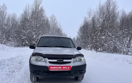 Chevrolet Niva I рестайлинг, 2010 год, 440 000 рублей, 2 фотография