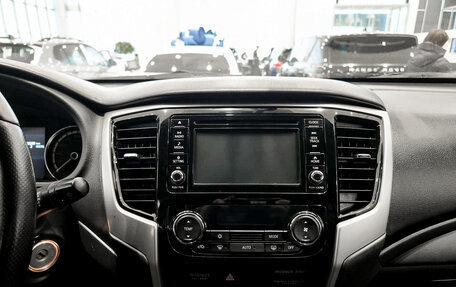 Mitsubishi L200 IV рестайлинг, 2020 год, 3 570 000 рублей, 18 фотография