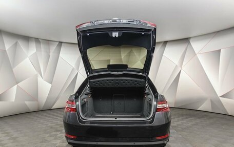 Skoda Superb III рестайлинг, 2019 год, 1 997 000 рублей, 12 фотография