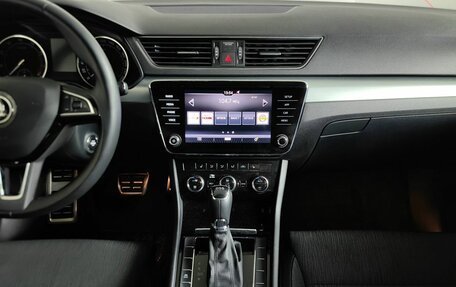 Skoda Superb III рестайлинг, 2019 год, 1 997 000 рублей, 15 фотография