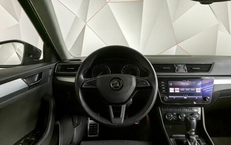 Skoda Superb III рестайлинг, 2019 год, 1 997 000 рублей, 20 фотография