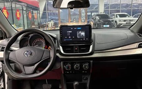 Toyota Yaris XP150 рестайлинг, 2021 год, 1 200 000 рублей, 8 фотография