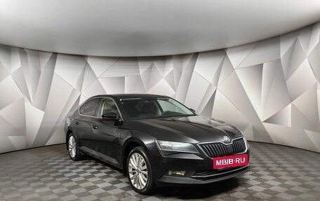 Skoda Superb III рестайлинг, 2019 год, 1 997 000 рублей, 3 фотография