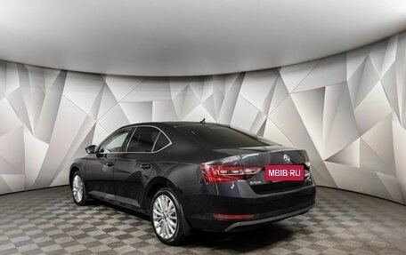 Skoda Superb III рестайлинг, 2019 год, 1 997 000 рублей, 4 фотография