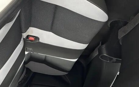 Toyota Yaris XP150 рестайлинг, 2021 год, 1 200 000 рублей, 11 фотография