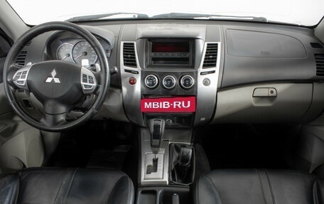 Mitsubishi Pajero Sport II рестайлинг, 2014 год, 1 410 000 рублей, 11 фотография