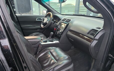 Ford Explorer VI, 2013 год, 2 100 000 рублей, 13 фотография