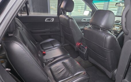 Ford Explorer VI, 2013 год, 2 100 000 рублей, 16 фотография