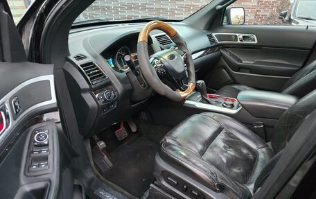 Ford Explorer VI, 2013 год, 2 100 000 рублей, 29 фотография