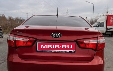 KIA Rio III рестайлинг, 2013 год, 715 000 рублей, 2 фотография