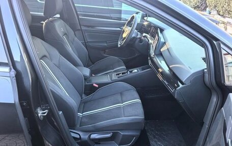 Volkswagen Golf VIII, 2022 год, 1 910 000 рублей, 8 фотография