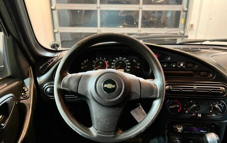 Chevrolet Niva I рестайлинг, 2015 год, 560 000 рублей, 10 фотография