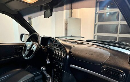 Chevrolet Niva I рестайлинг, 2015 год, 560 000 рублей, 12 фотография