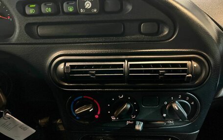 Chevrolet Niva I рестайлинг, 2015 год, 560 000 рублей, 13 фотография