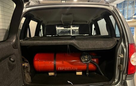 Chevrolet Niva I рестайлинг, 2015 год, 560 000 рублей, 16 фотография