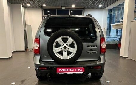 Chevrolet Niva I рестайлинг, 2015 год, 560 000 рублей, 4 фотография